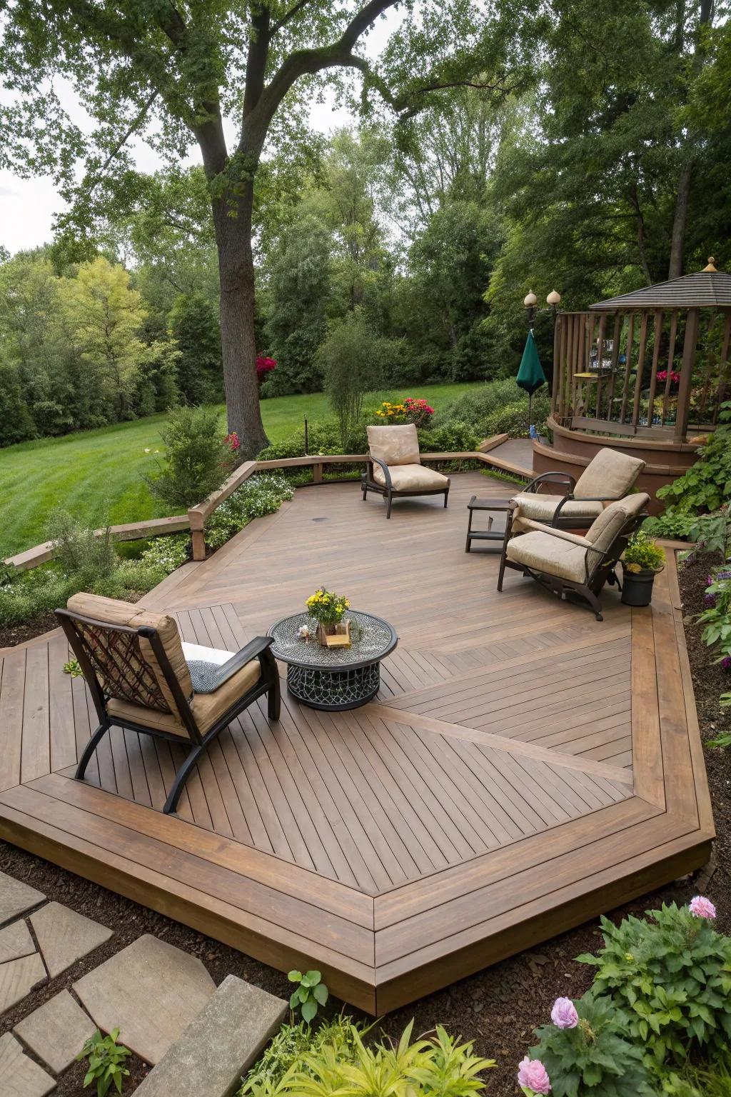 Distinctive deck shapes add architectural flair to your outdoor space.