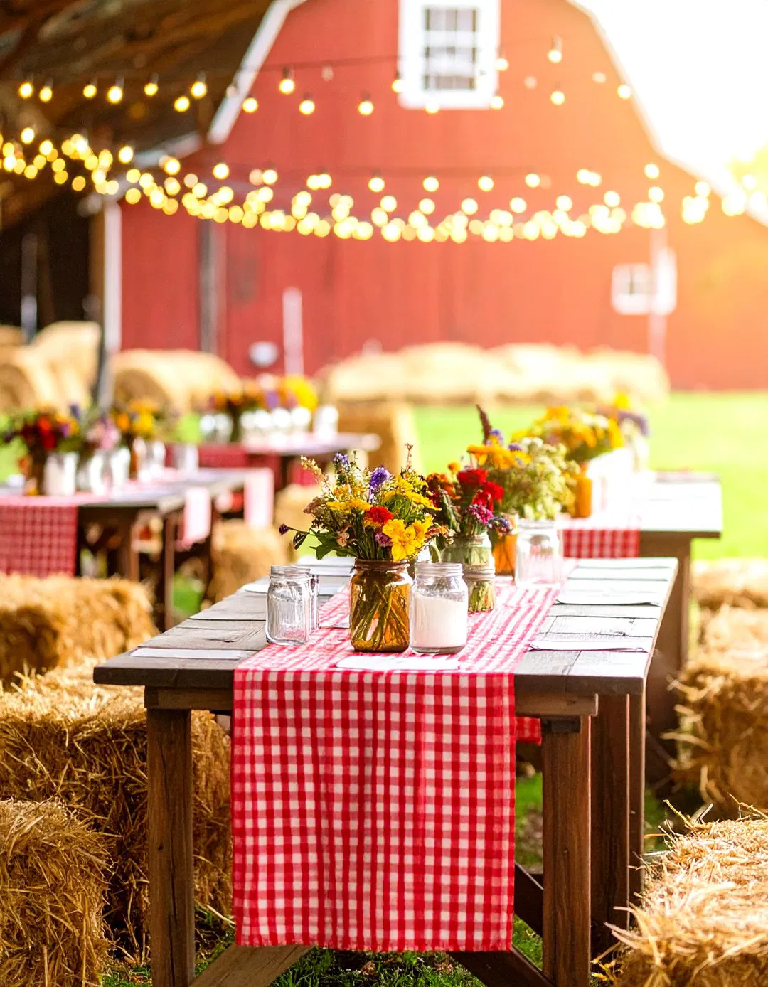Rustic Red Barn Wedding